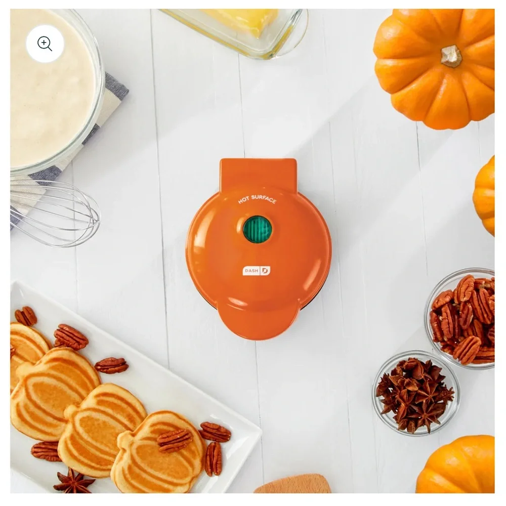DASH - Pumpkin Mini Waffle Maker